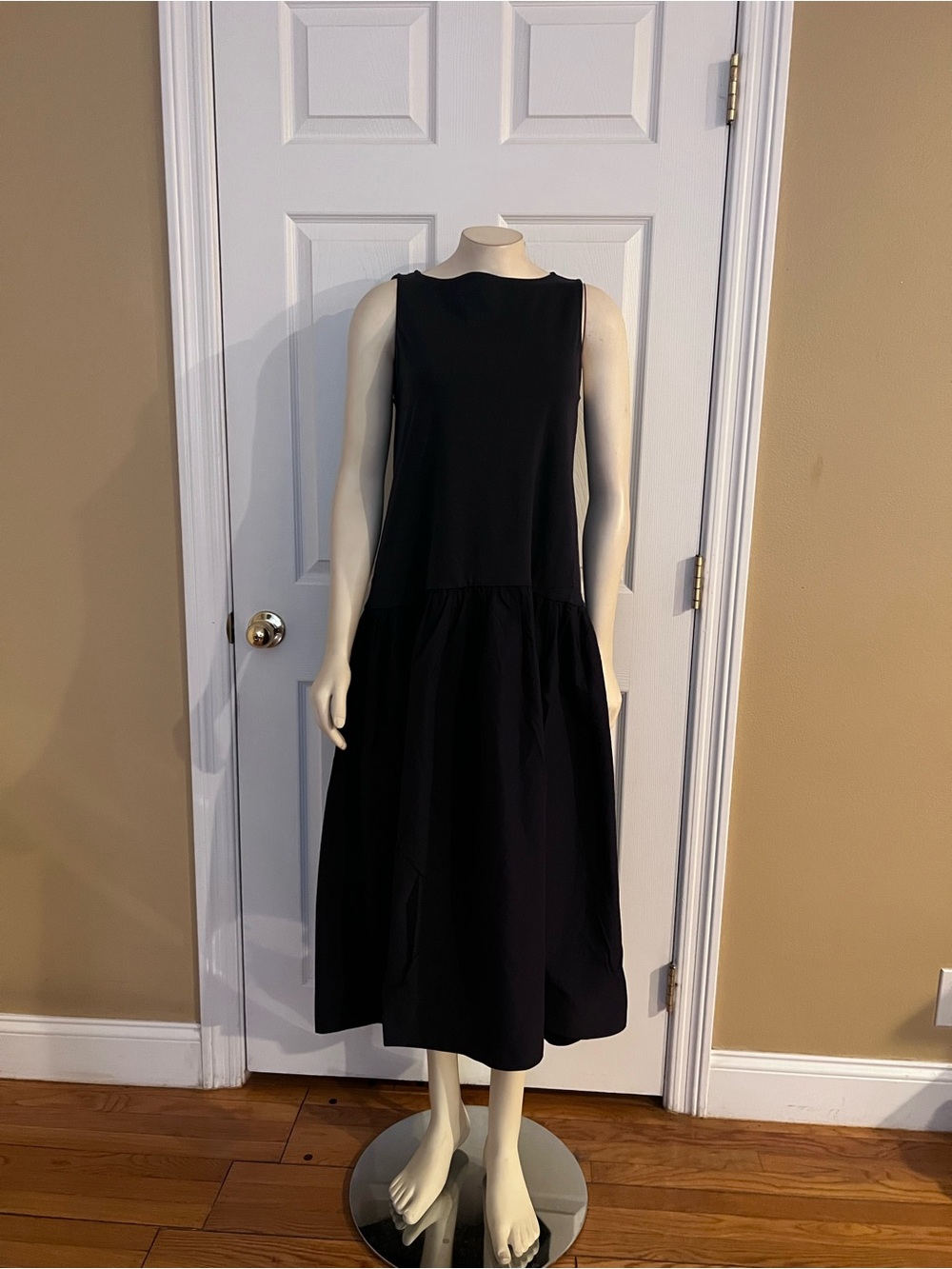 SLEEVELESS DROPPED-WAIST MAXI DRESS - Picture 6 of 14